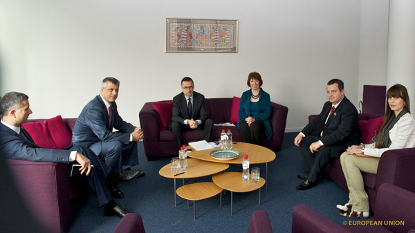 dacic taci eston