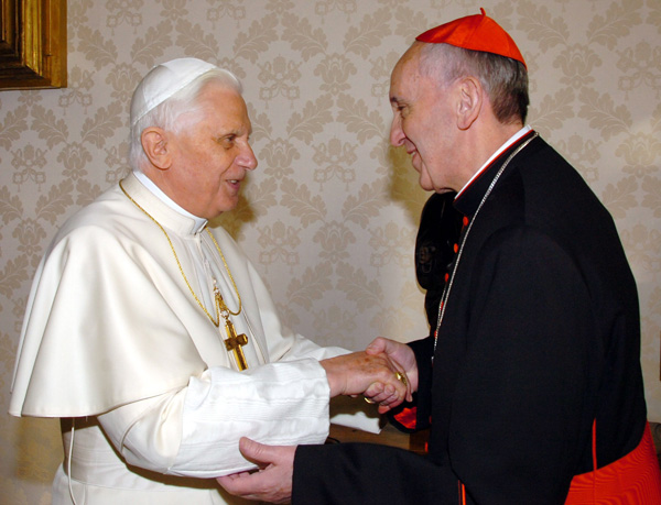 papa novi strai