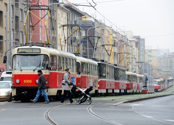 prag-tram-led