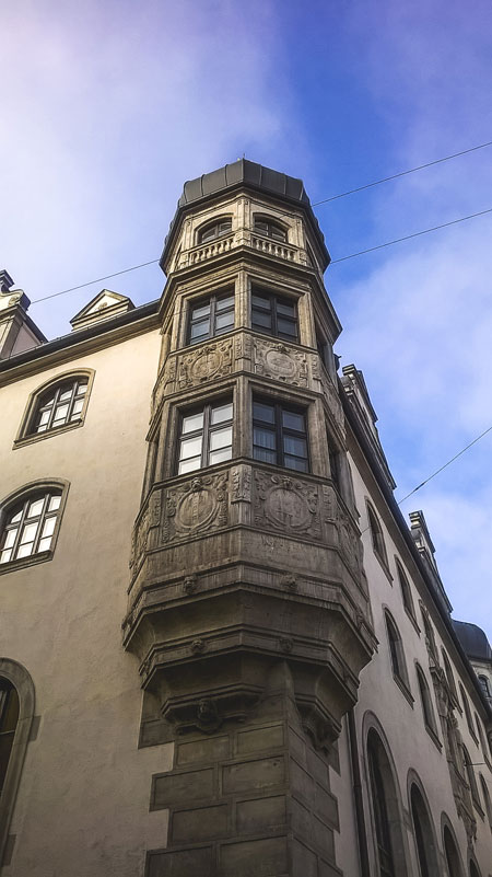 Kula-na-zgradi