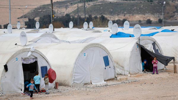 Sirijske-izbeglice-u-kampu-u-Nizipu-u-Turskoj