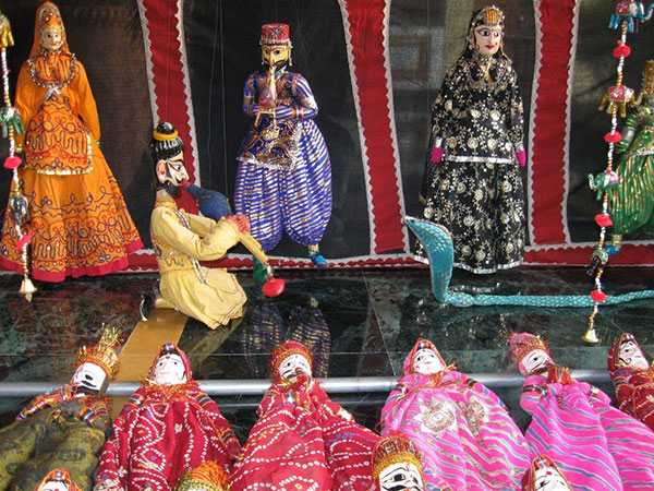 marionetsko-poz-subot-indija