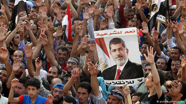 Protest-pristalica-Muhameda-Morsija