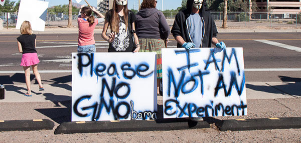Protest-u-Arizoni-protiv-GMO