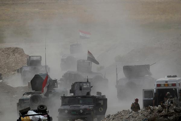 Vozila-vojske-Iraka-u-okolini-Faludze