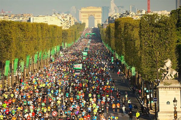 pariz-42-maraton-start-s