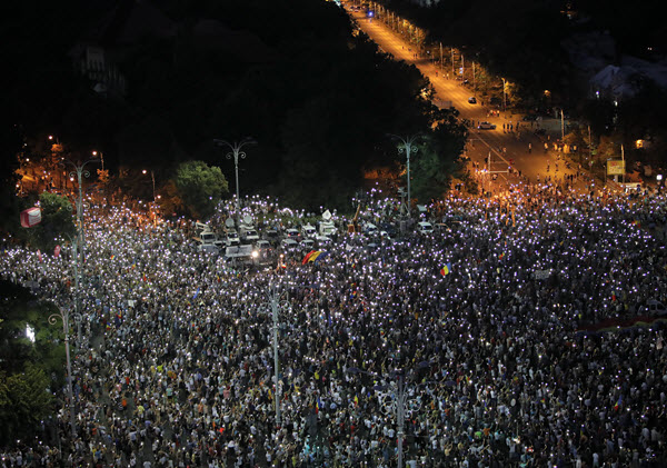 antivladinin protest  u Bukureštu