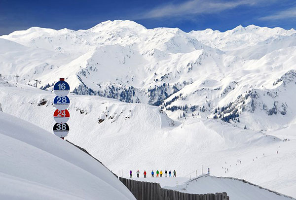 austria-kitzbuhel-ski-