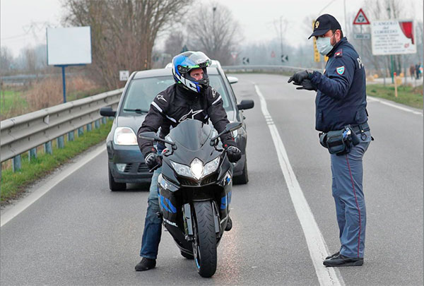 virus-itali-polic-motocik