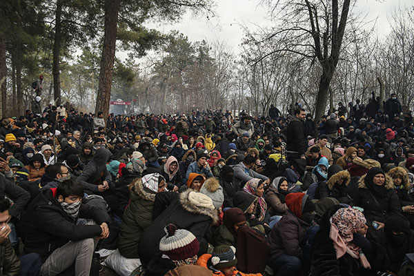 migranti-turska-grcka-okupljanje-