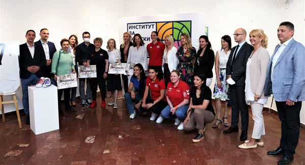 NIS i ambasadorke Instituta za ženski sport u humanitarnoj akciji