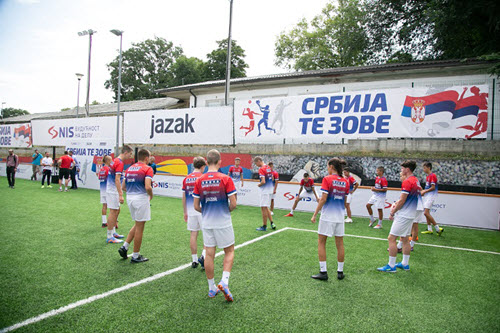 NIS i sportski kamp „Srbija te zove“ okupili više od 200 dece iz celog sveta
