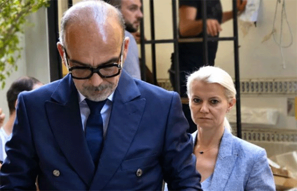podmla-lekarski-par-s